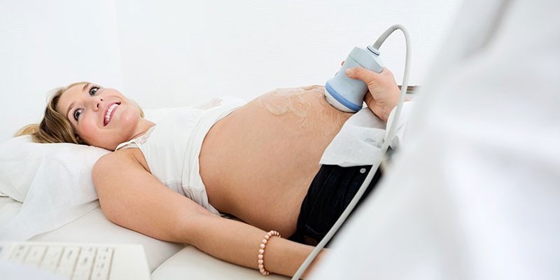 Проведение УЗИ-диагностики беременной женщине