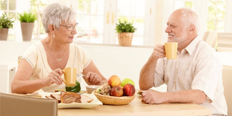 Питание при запорах у пожилых людей