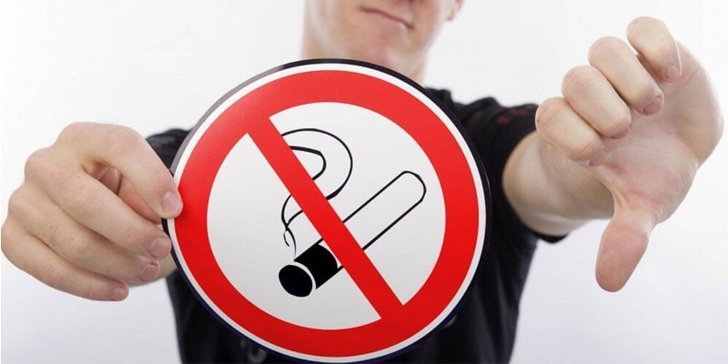 Знак курение запрещено