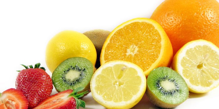 Цитрусовые фрукты и клубника