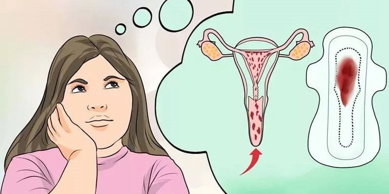 Девушка думает о менструации 