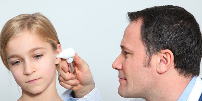Отоскопия уха