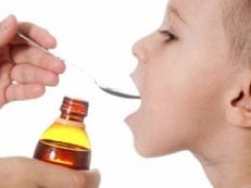 Антибиотик при бронхите у детей — когда нужно принимать и как лечить кашель в домашних условиях