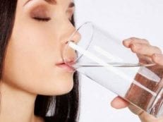 Для чего пьют перекись водорода — как принимать по методике Неумывакина, противопоказания и отзывы