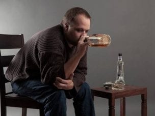 Хронический алкоголизм - стадии, симптомы, способы лечения заболевания