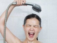 Контрастный душ при вегетососудистой дистонии — правила приема при заболевании и противопоказания