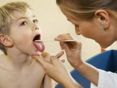 Лекарство от ангины для детей: самые эффективные препараты