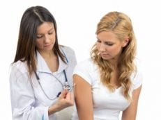 Прививка от рака шейки матки — необходимость и побочные эффекты вакцинации девочек от вируса папилломы