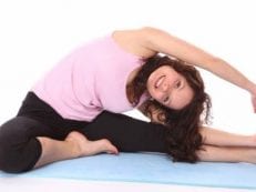Упражнения при опущении матки — лечебная гимнастика по Кегелю, Юнусову, Бубновскому, Атарбекову и йога