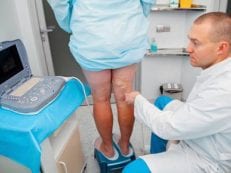 Варикозная болезнь нижних конечностей: симптомы и стадии, лечение вен
